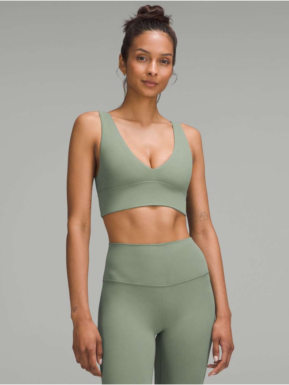 Lululemon Align V-Neck Bra A/B in Grey Eucalyptus! 💚